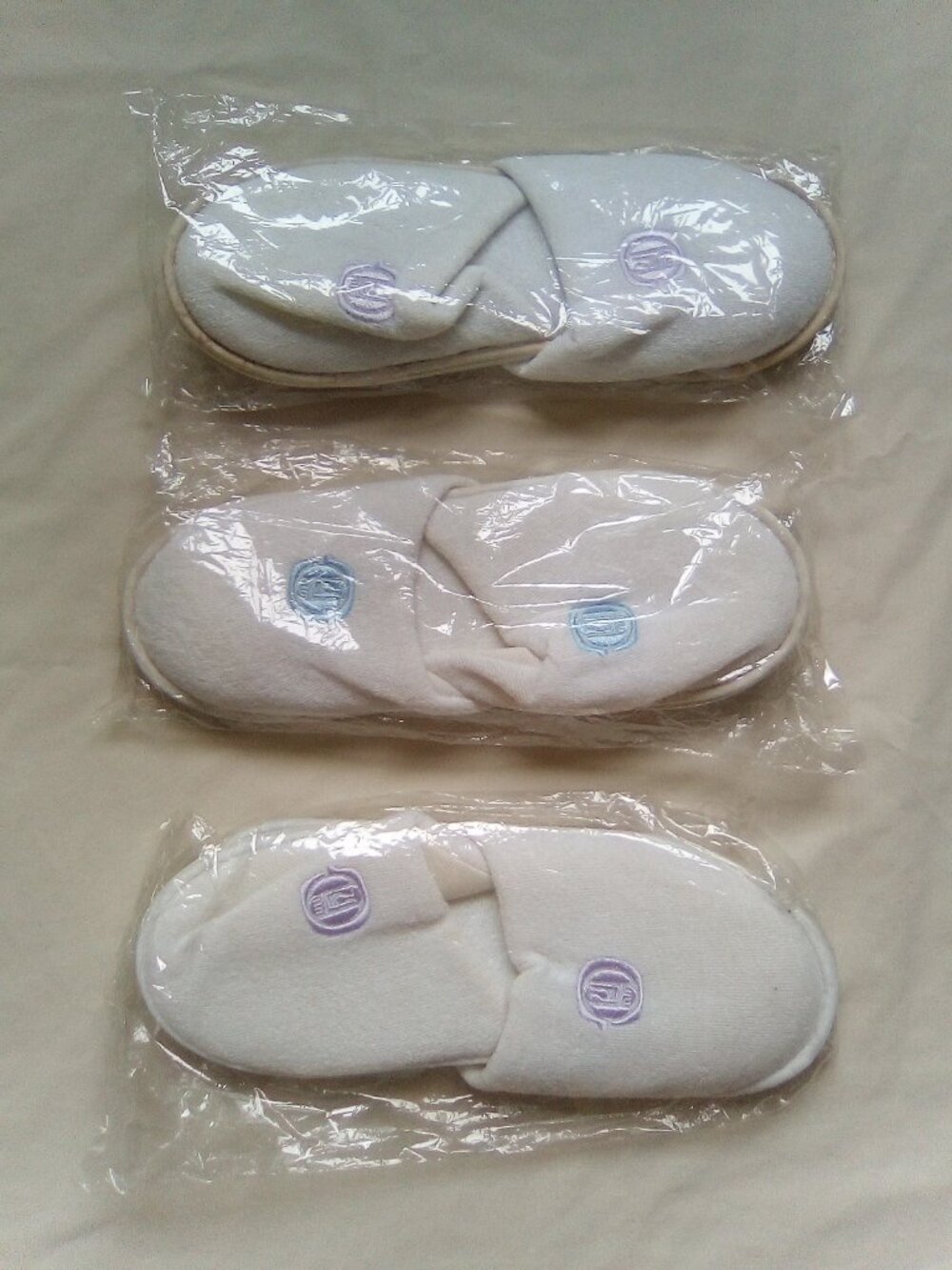 3 Pairs of Unisex Closed-Toe Fine Cotton Terry Spa Slippers, White